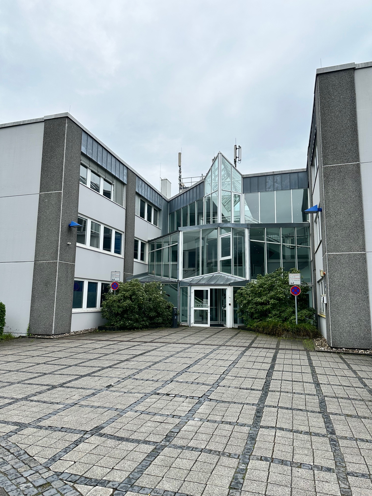 Bürokomplex auf 33.500 m² Gewerbegrundstück